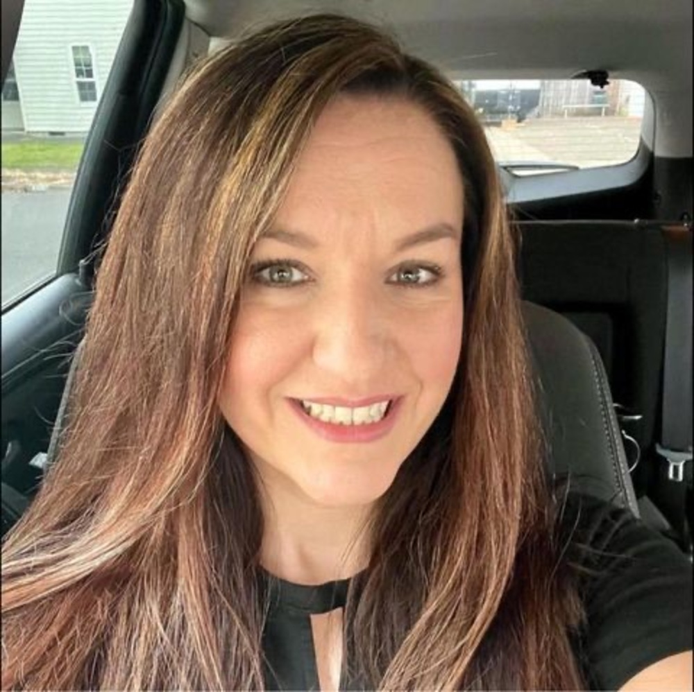 Meet your Posher, Kelly